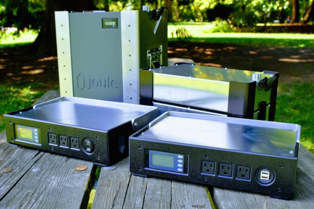 Stackable batteries make it possible to deploy backup power wherever and whenever. (Image: Joule Case)